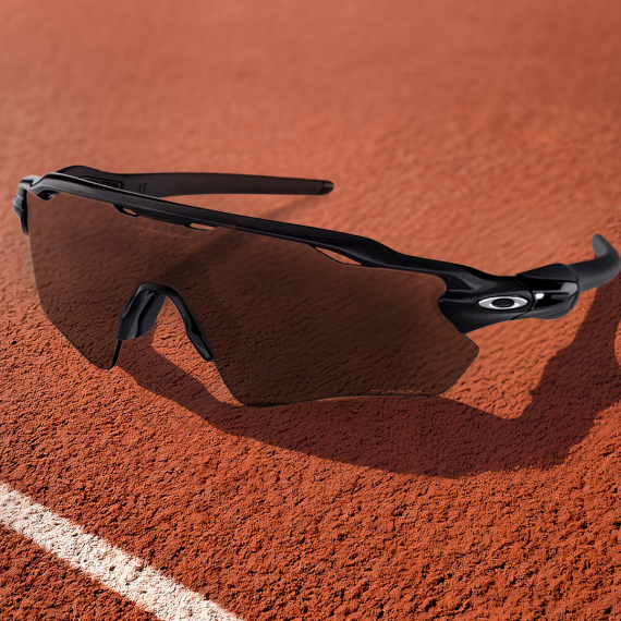 Oakley urheilulasit